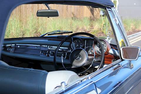 Mercedes-Benz 250SE W111 2.5 2dr Cabriolet Automatic Petrol