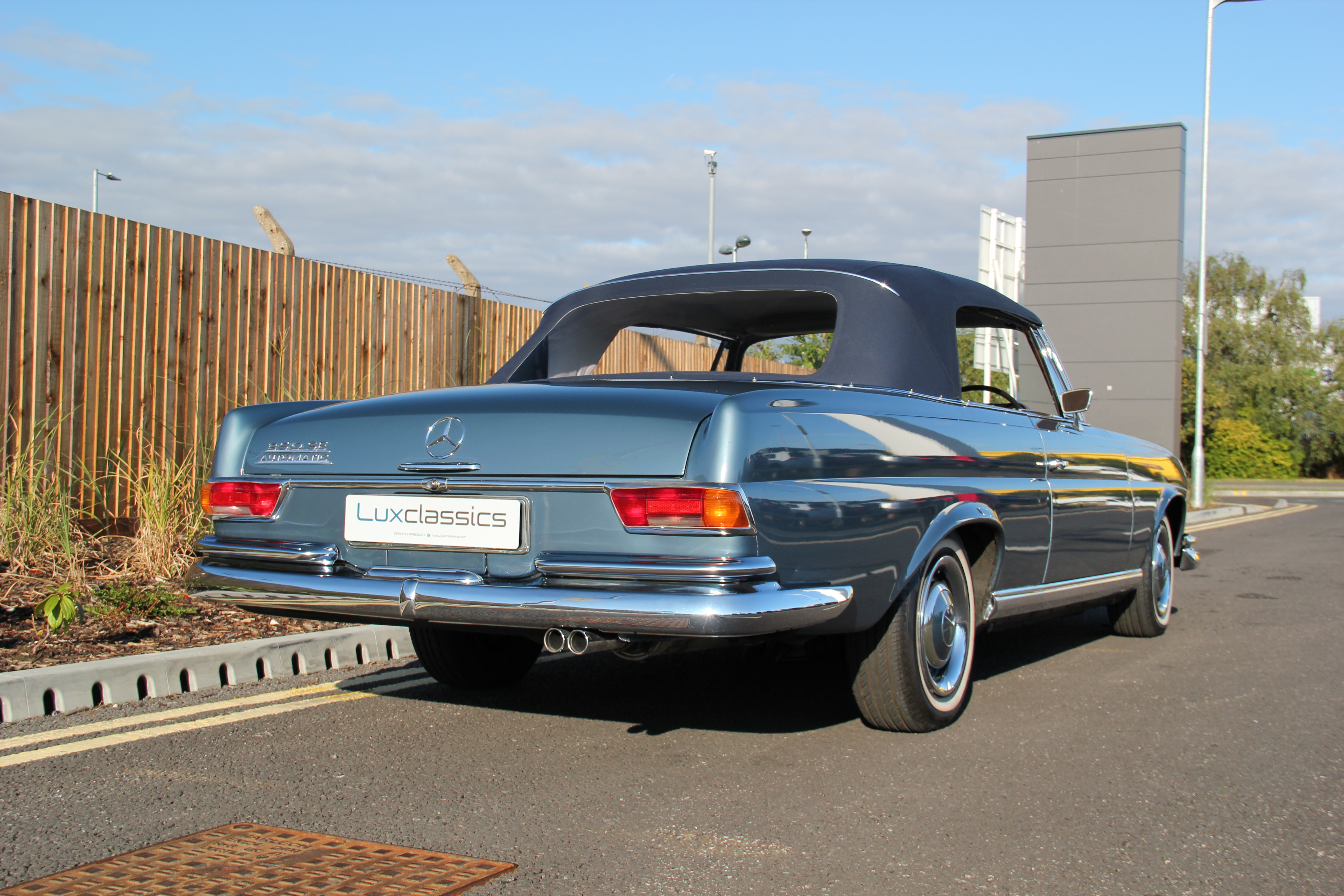 Used 1967 Mercedes-Benz 250SE W111 2.5 2dr Cabriolet Automatic Petrol