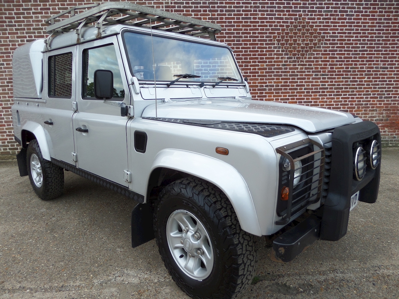 Used Land Rover Defender 110 SEr Td5 Td5 Silver Double Cab (2006