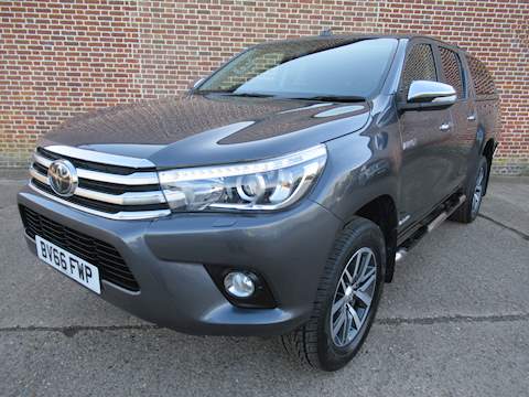 Hilux Invincible 4Wd D-4D Dcb 2.4 4dr Light 4X4 Utility Manual Diesel