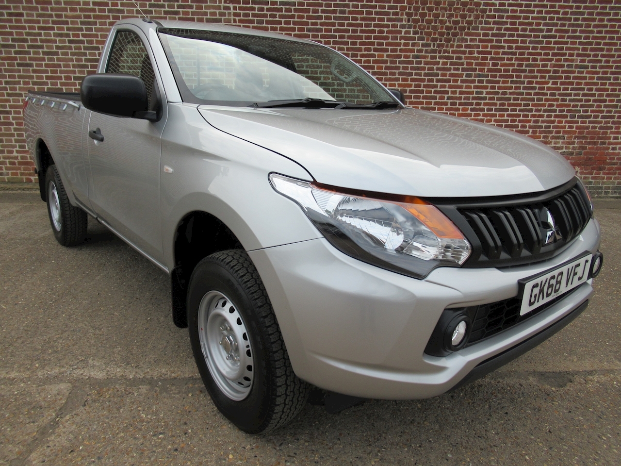 Used 2018 Mitsubishi L200 Di-D 4Wd 4Life S/C For Sale in Norfolk (U1507 ...