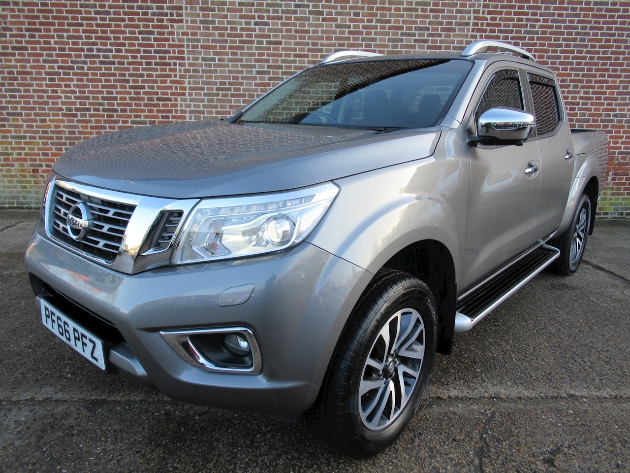 Used 2016 Nissan Navara Dci Tekna 4X4 Shr Dcb For Sale in Norfolk ...