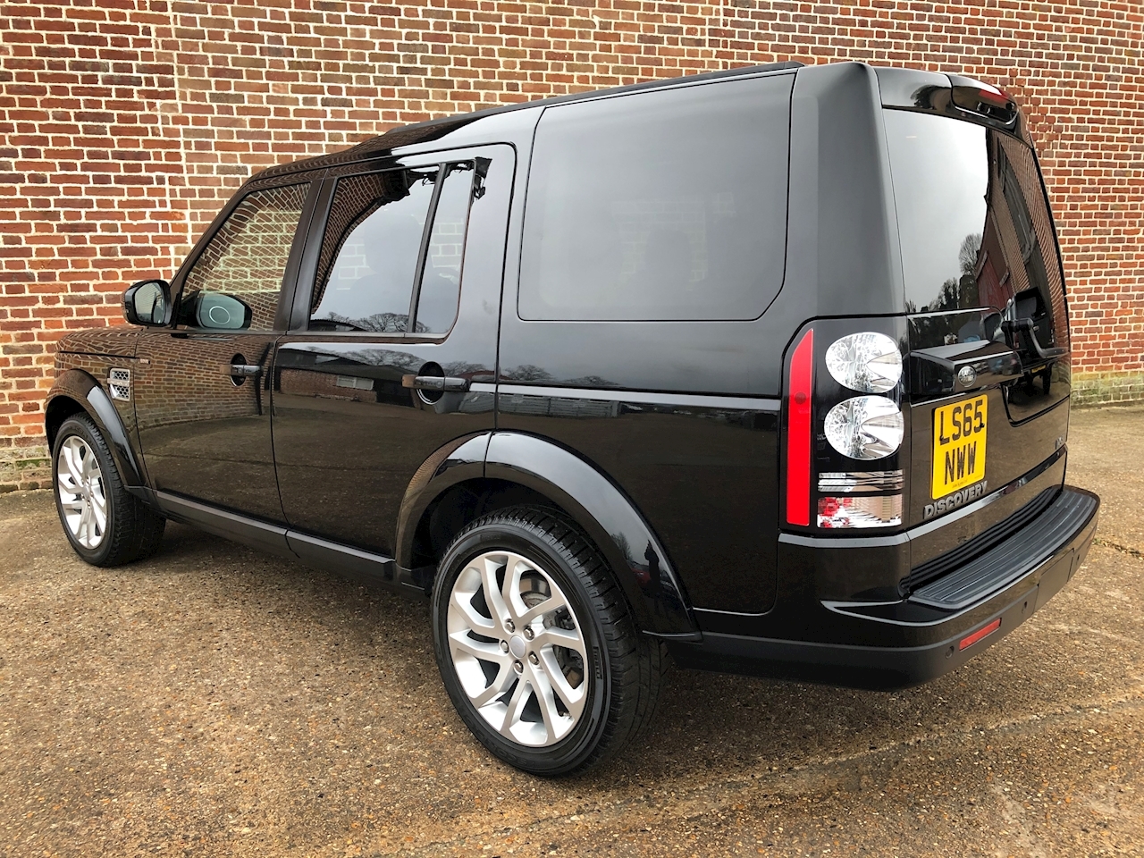 Used 2015 Land Rover Discovery 4 HSE For Sale in Norfolk (U1886
