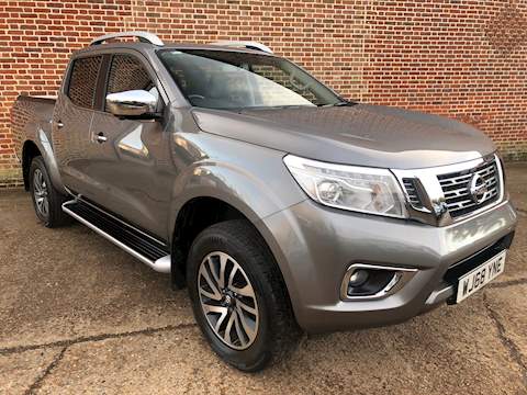 2.3 dCi Tekna Double Cab Pickup 4dr Diesel Manual 4WD (s/s) (Sunroof) (190 ps)