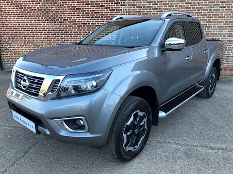 2.3 dCi Tekna Double Cab Pickup 4dr Diesel Manual 4WD (s/s) (Sunroof) (190 ps)