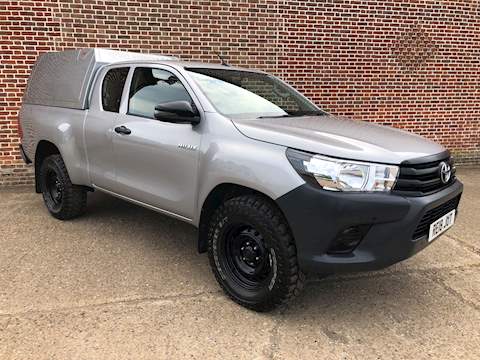 2.4 D-4D Active Double Cab Pickup 4dr Diesel Manual 4WD EU6 (3.5t) (150 ps)
