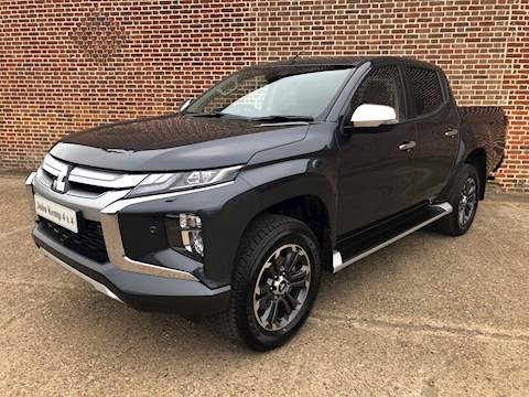 L200 Di-D Barbarian X Dcb Pick Up 2.2 Automatic Diesel