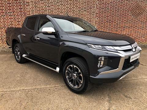 L200 Di-D Barbarian X Dcb Pick Up 2.2 Automatic Diesel