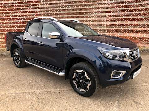 2.3 dCi Tekna Double Cab Pickup 4dr Diesel Manual 4WD (s/s) (Sunroof) (190 ps)