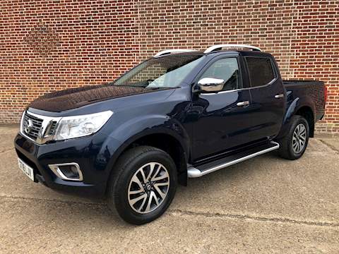 2.3 dCi Tekna Double Cab Pickup 4dr Diesel Manual 4WD (s/s) (Sunroof) (190 ps)