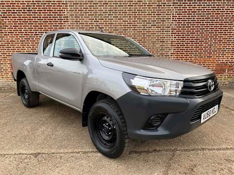 Hilux Active 4Wd D-4D Ecb Light 4X4 Utility 2.4 Manual Diesel