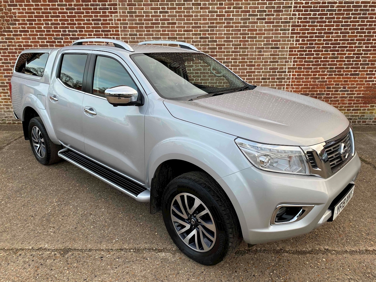 2.3 dCi Tekna Double Cab Pickup 4dr Diesel Auto 4WD (Sunroof) (190 ps)