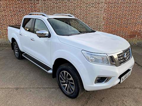 2.3 dCi Tekna Double Cab Pickup 4dr Diesel Manual 4WD (s/s) (Sunroof) (190 ps)
