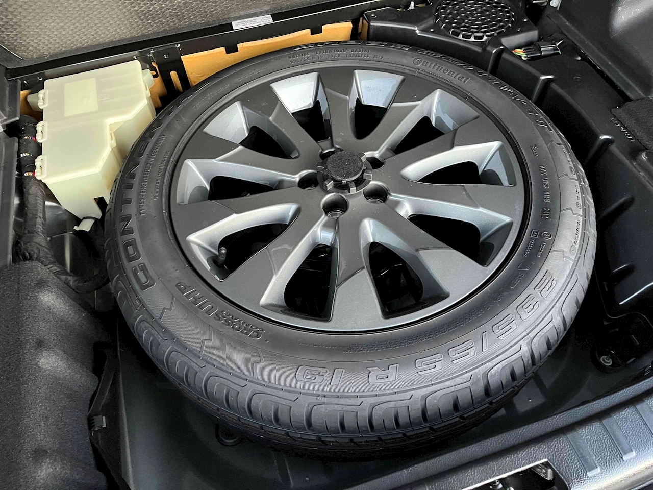 4 Known Land Rover Range Rover Engine Problems & Our Suggestions