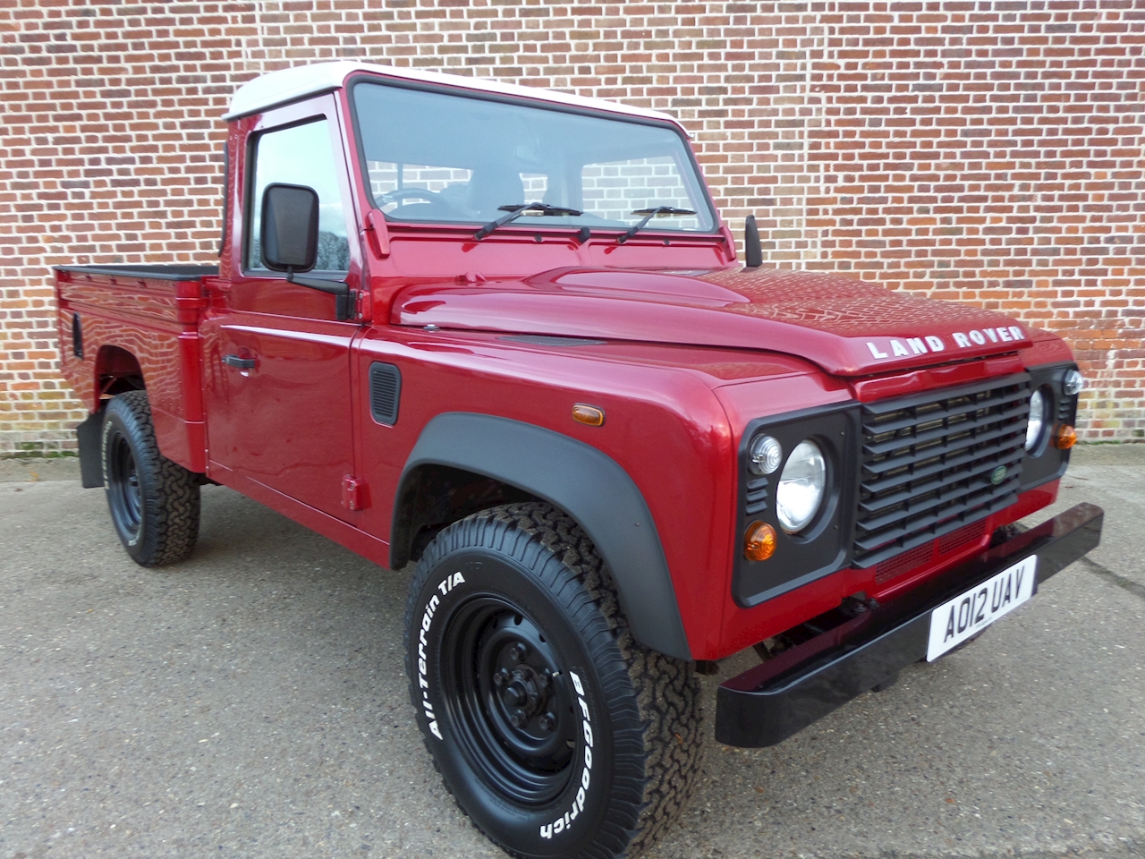 Used Land Rover Defender 110 Hcpu Td High Capacity Pick Up (2012 ...