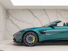 Aston Martin V8 Vantage Roadster F1 Edition - Thumb 30
