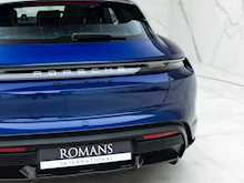 Porsche Taycan Turbo S Cross Turismo - Thumb 25