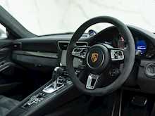 Porsche 911 (991.2) Carrera 4 GTS - Thumb 8