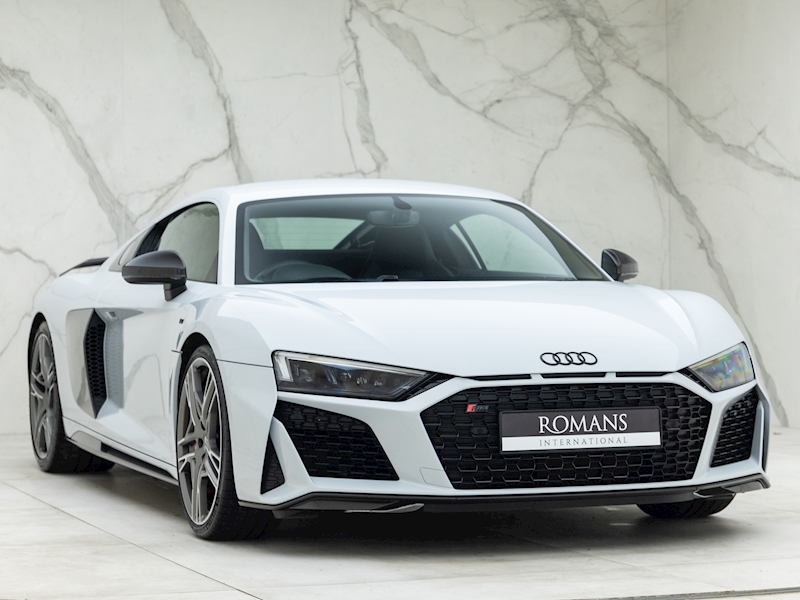 5.2 FSI V10 Performance Carbon Black Coupe 2dr Petrol S Tronic quattro Euro 6 (s/s) (620 ps)