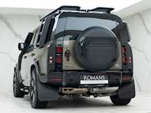 Land Rover Defender 110 D250 First Edition - Thumb 2