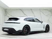 Porsche Taycan GTS Sport Turismo - Thumb 6