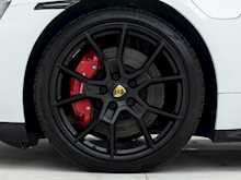 Porsche Taycan GTS Sport Turismo - Thumb 7