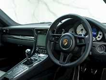 Porsche 911 (991.2) GT3 Touring - Thumb 8