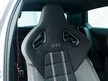 Volkswagen Golf GTI Clubsport S - Thumb 12
