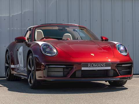 Porsche 911 T 992 4S Heritage Design Edition
