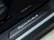Porsche Taycan Turbo S - Thumb 21