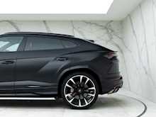 Lamborghini Urus - Thumb 30