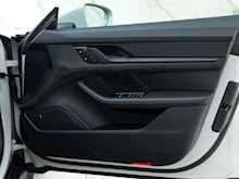 Porsche Taycan GTS Sport Turismo - Thumb 20