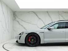 Porsche Taycan GTS Sport Turismo - Thumb 24