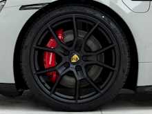 Porsche Taycan GTS Sport Turismo - Thumb 7