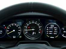 Porsche 911 (992) GT3 Touring - Thumb 13