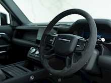 Land Rover Defender 110 V8 - Thumb 8
