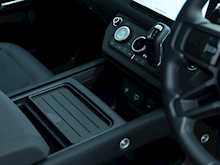 Land Rover Defender 110 75th Anniversary P400e - Thumb 18