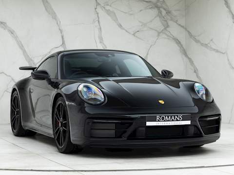 Porsche 911 T 992 Carrera 4 GTS