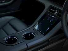 Porsche Taycan Turbo S Sport Turismo - Thumb 21