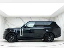 Range Rover D300 SE - Thumb 1