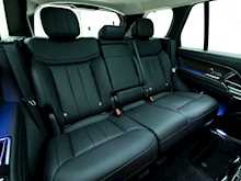 Range Rover D300 SE - Thumb 11