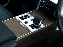 Range Rover D300 SE - Thumb 18
