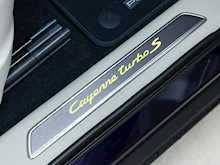 Porsche Cayenne Turbo S E-Hybrid - Thumb 21