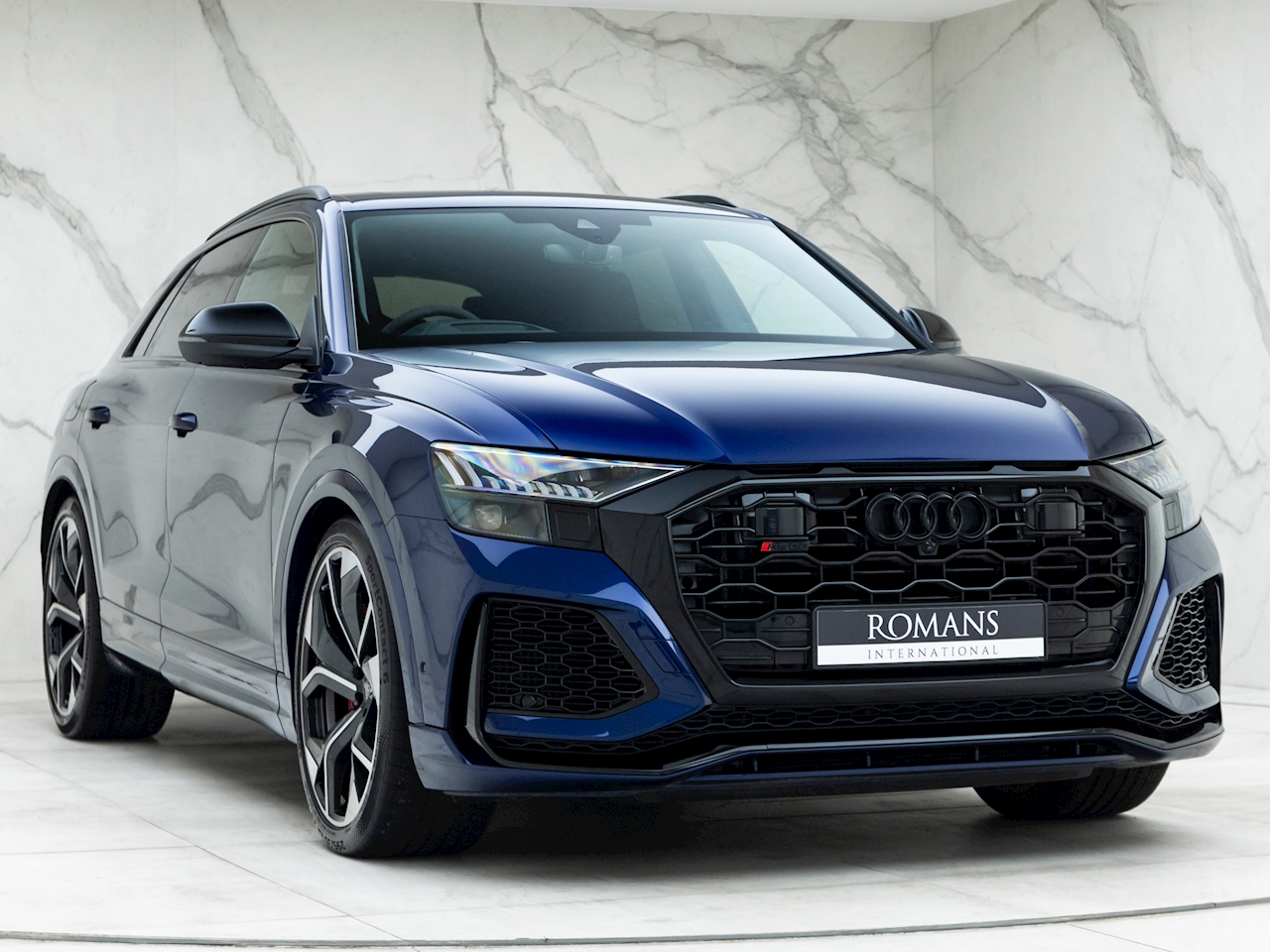 Audi Q8 Blue Navarra Hòa Quyện Nét Đẹp Đầy Sang Trọng