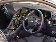 Aston Martin DB11 V12 - Thumb 6