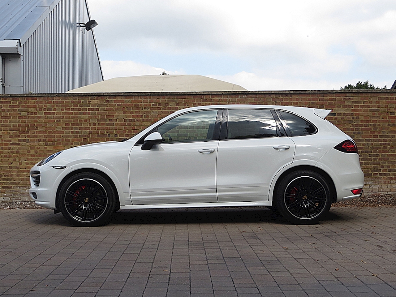 Porsche cayenne gts 2013