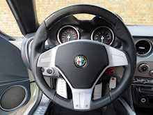 Alfa Romeo 8C Spider - Thumb 5