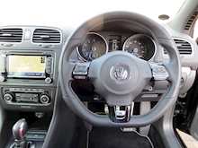 Volkswagen Golf R - Thumb 14