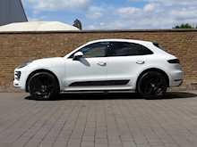 Porsche Macan Turbo - Thumb 4