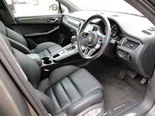 Porsche Macan Turbo - Thumb 16
